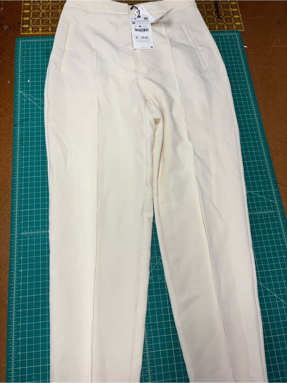 Zara women’s Cream Straight-Leg Dress Pants